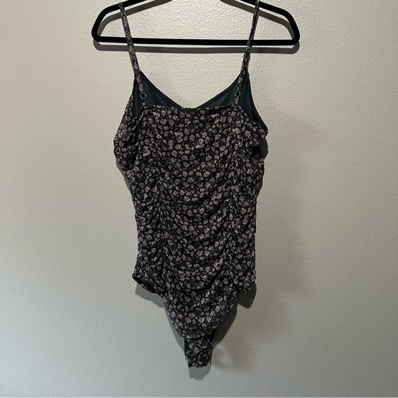 FREE PRESS- NWT Floral Spaghetti Strap Bodysuit Size L - Picture 2 of 3
